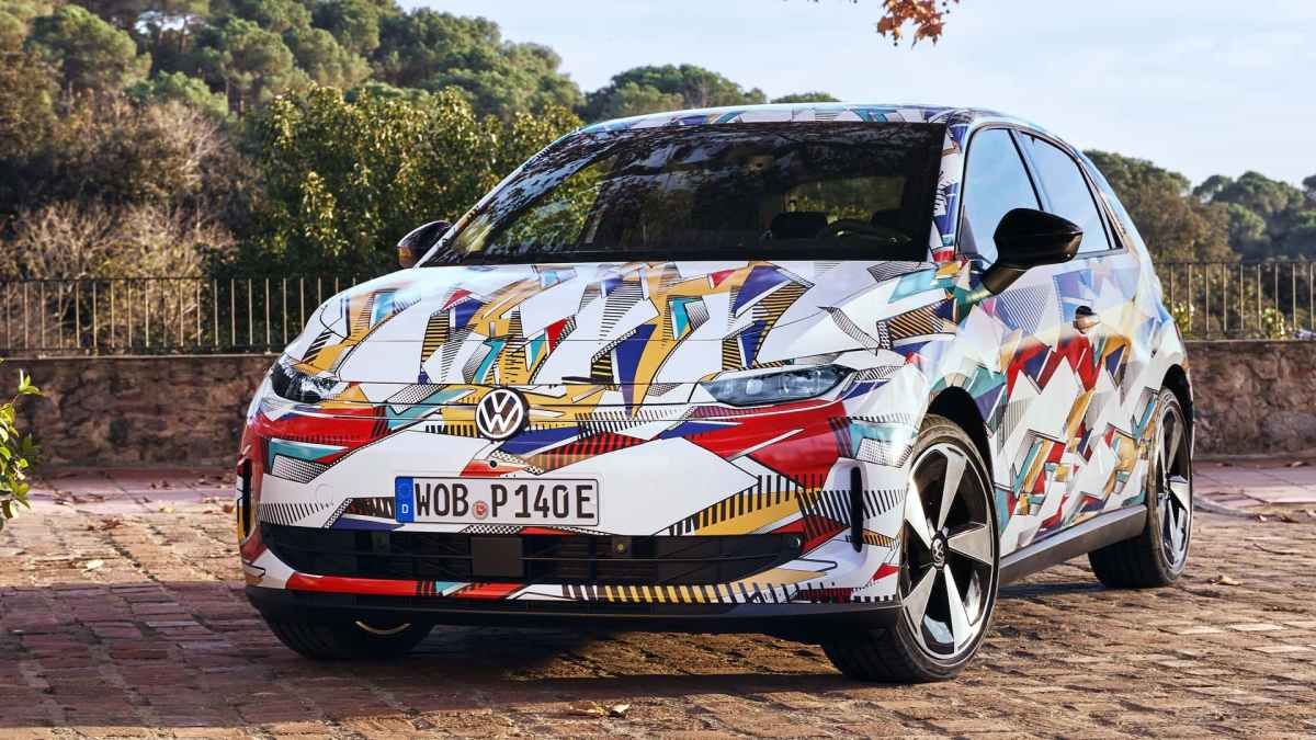 La Volkswagen Polo électrique se dévoile un peu plus : un coffre XXL et des autonomies supérieures à la R5 3 La Volkswagen ID. Polo, une voiture électrique compacte avec un coffre immense.
