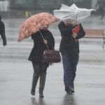 Image d'une ville sous la pluie