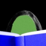 Abstract image depicting a neural network or AI brain with question marks and thought bubbles, symbolizing self-learning and reasoning.