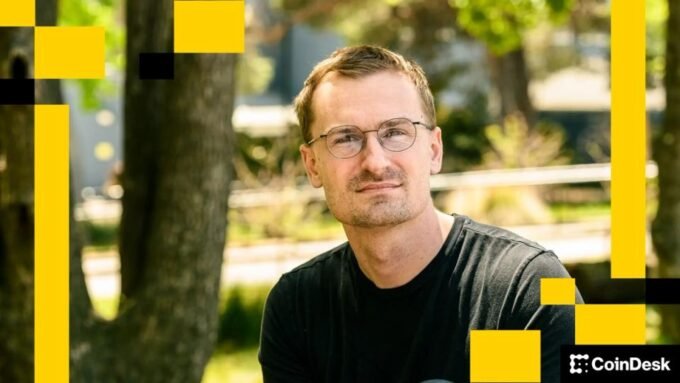 Jesse Pollak, creator of Coinbase's Base blockchain, speaking at an event.