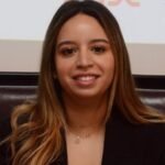 Khadija El Moussily, responsable Equity chez BMCE Capital Global Research, analysant le marché boursier de Casablanca.