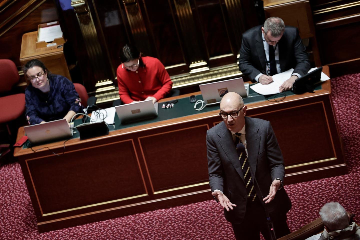 Roland Lescure, ministre de l'Économie et des Finances, au Sénat lors de l'examen du projet de loi de finances 2026.