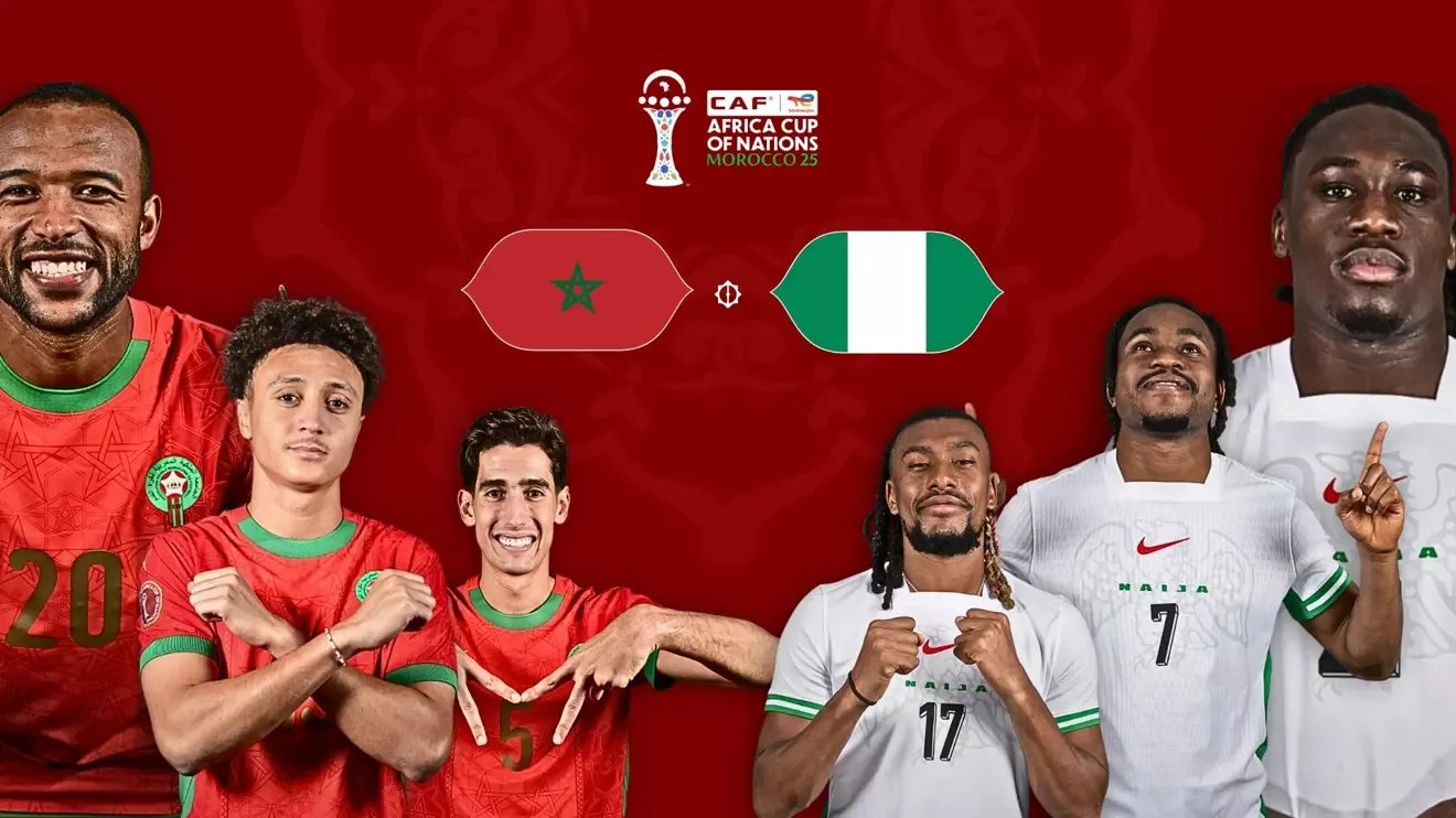Les équipes du Maroc et du Nigeria s'affrontent sur le terrain du Stade Prince Moulay Abdellah lors de la demi-finale de la CAN 2024.