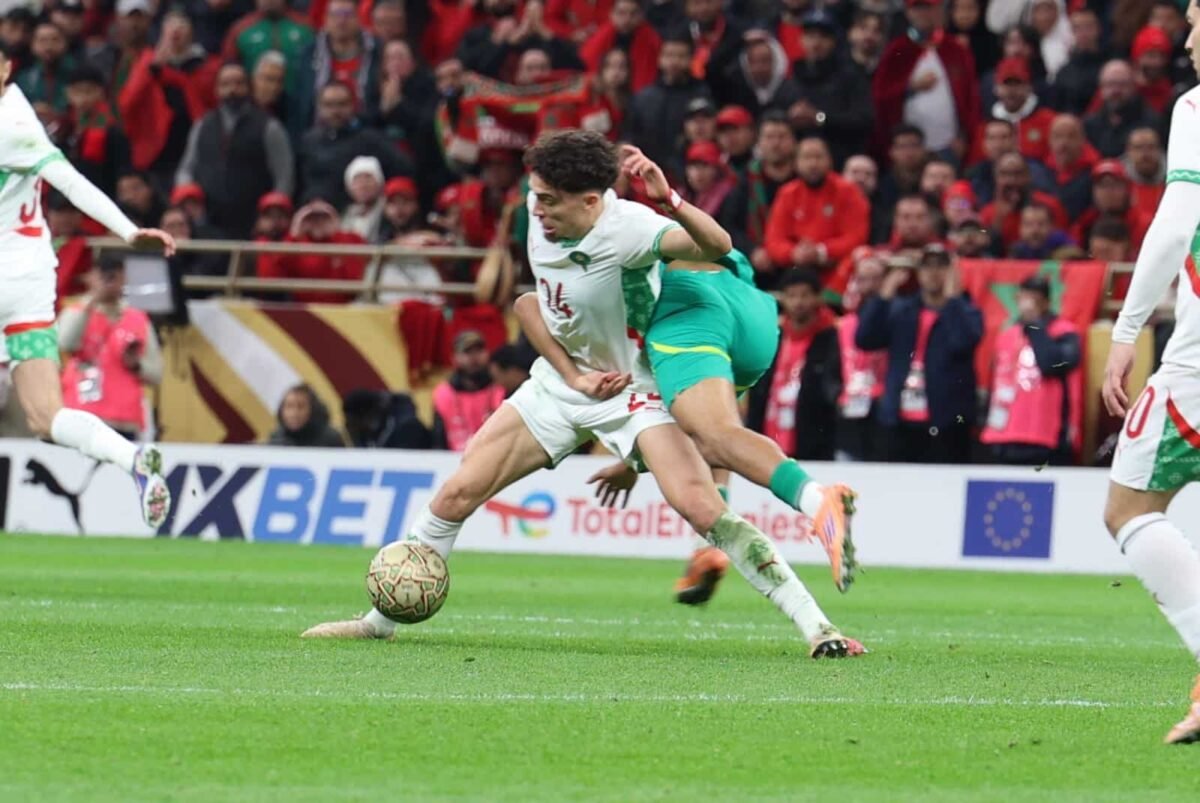Scène de liesse des joueurs sénégalais après leur victoire en finale de la CAN 2025 contre le Maroc.