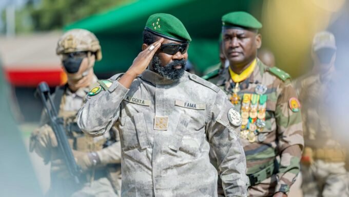 Le Général Assimi Goïta, président de la transition malienne, face à la crise du carburant.