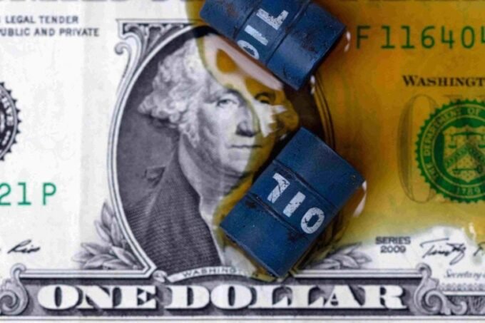 خريطة العالم تظهر نقاط ساخنة إخبارية متعددة