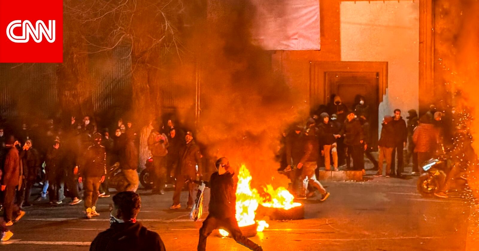 صورة لمواطنين إيرانيين خلال فترة الحداد أو الاحتجاجات الأخيرة
