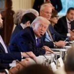 اجتماع شركات النفط الأمريكية مع الرئيس ترامب لمناقشة الاستثمار في فنزويلا