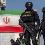 صورة توضيحية لشبكة الإنترنت في إيران أو شاشة حاسوب تظهر قيود الاتصال