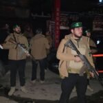 جنود من الجيش السوري في موقع عسكري بريف الرقة الشمالي