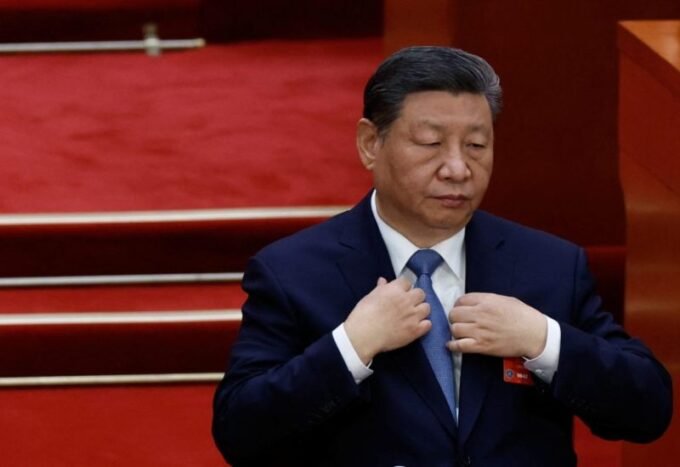 الرئيس الصيني شي جين بينغ يلقي خطاباً حول الأداء الاقتصادي لبلاده