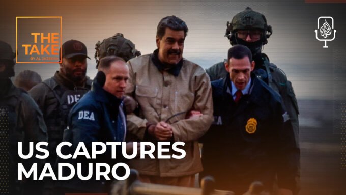 صورة للرئيس الفنزويلي نيكولاس مادورو مع علم فنزويلا وخلفية ترمز للتوتر السياسي.