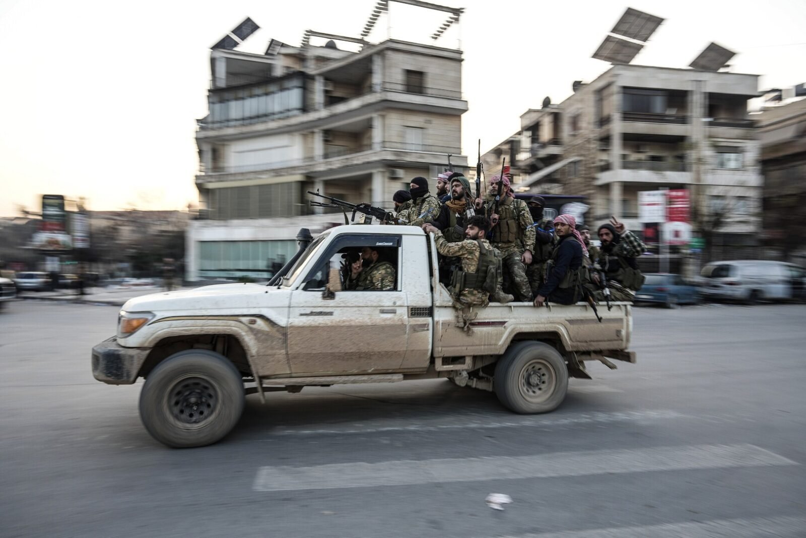 آثار الدمار في أحياء حلب السورية المتضررة من الاشتباكات