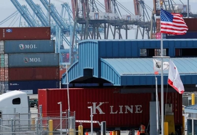 العجز التجاري الأمريكي يسجل قفزة تاريخية في نوفمبر: هل يؤثر على النمو؟ 3 رسم بياني يوضح تطور العجز التجاري الأمريكي