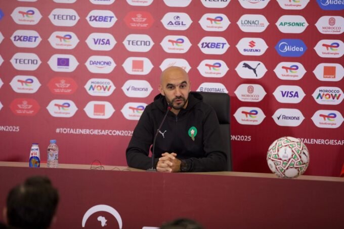 المدرب وليد الركراكي في ندوة صحفية بعد مباراة المنتخب المغربي ضد تنزانيا في كأس أمم إفريقيا.