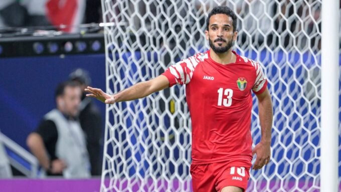 محمود المرضي يحتفل بهدفه في مرمى ماليزيا خلال كأس آسيا 2023