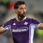 المدافع الإسباني بابلو ماري بقميص فريقه السابق قبل انتقاله للهلال السعودي