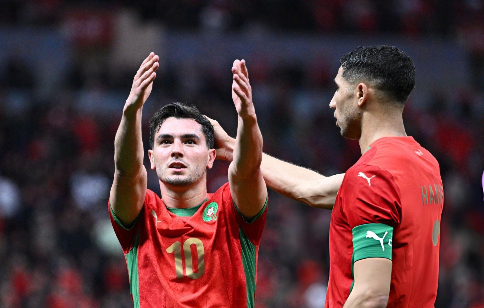 فرحة لاعبي المنتخب المغربي بعد الفوز على نيجيريا والتأهل لنهائي كأس إفريقيا 2025