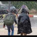 صورة لمدرسة في تارودانت خلال يوم ممطر، ترمز لقرار تعليق الدراسة بسبب سوء الأحوال الجوية.