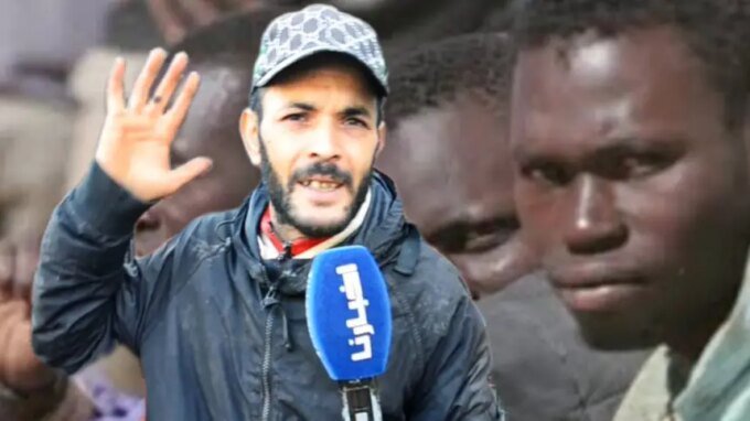 شاب يعتذر للجالية الإفريقية بعد واقعة تنمّر في سوق طنجة 9 شاب يعتذر بعد واقعة تنمّر على مواطن سنغالي في سوق طنجة