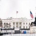 صورة للرئيس الأمريكي السابق دونالد ترامب، ترمز لتصريحاته المثيرة للجدل وتأثيرها على العلاقات الدولية.