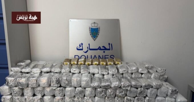 كمية الشيرا المحجوزة داخل سيارة بمعبر باب سبتة