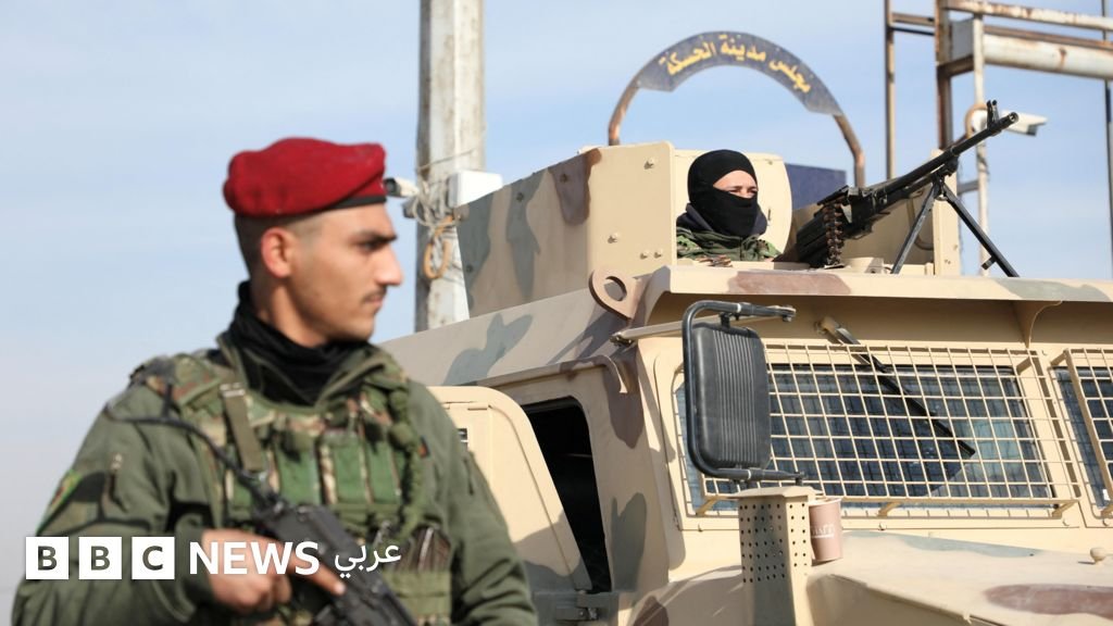 صورة تظهر جنودًا أو طائرات مسيرة في سياق الصراع السوري، تعكس التوترات الأخيرة قرب حلب.