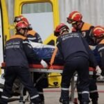 فرق الحماية المدنية الجزائرية تتدخل لإخماد حريق في شقة سكنية وتقديم الإسعافات للمصابين.