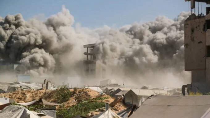 قصف إسرائيلي يستهدف مناطق في قطاع غزة خلال فترة الهدنة