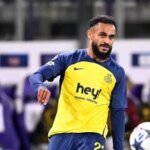 سفيان بوفال يحمل أحد الألقاب مع نادي سان جيلواز البلجيكي