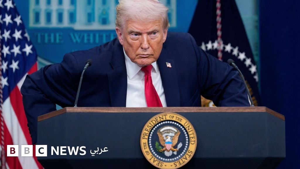 ترامب يثير الجدل حول غرينلاند في دافوس: مواقف متباينة بين واشنطن وحلفائها الأوروبيين 3 الرئيس الأمريكي دونالد ترامب يتحدث في مؤتمر صحفي حول غرينلاند خلال منتدى دافوس.