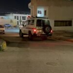 الأجهزة الأمنية تتعامل مع قذيفتين حربيتين قديمتين في إربد 6 صورة لقذيفة حربية قديمة يتم التعامل معها من قبل خبراء الأمن في إربد.