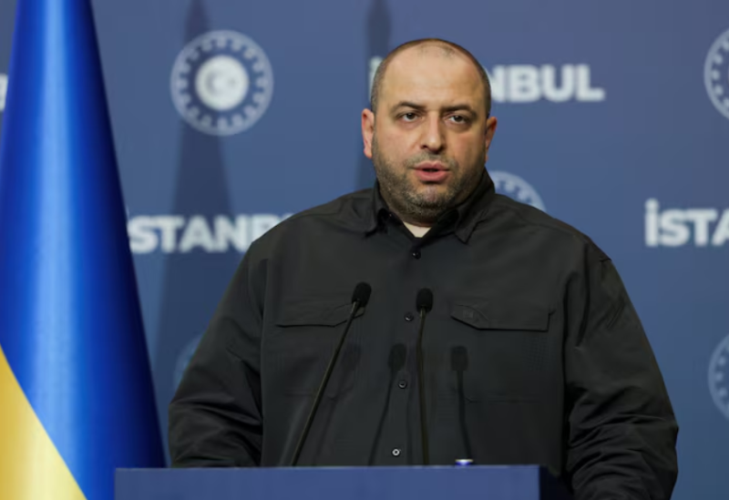 أوميروف يلتقي مبعوثين أمريكيين في دافوس لبحث ضمانات الأمن وإعادة الإعمار الأوكرانية 3 رستم أوميروف، أمين المجلس القومي الأوكراني للأمن والدفاع، في دافوس خلال لقاءات حول مستقبل أوكرانيا.