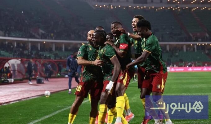 لاعبي منتخب الكاميرون خلال حصة تدريبية في الرباط استعداداً لمواجهة المغرب