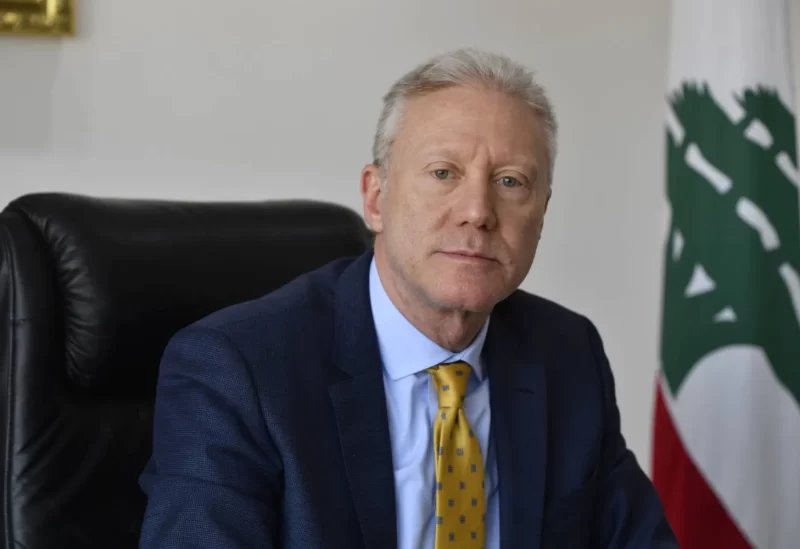 وزير الخارجية اللبناني يوسف رجي يتحدث في مؤتمر صحفي