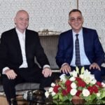 لاعبو المنتخب المغربي والسنغالي في نهائي كأس إفريقيا وسط جدل تحكيمي.