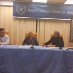 Carte géologique du Maroc et d'Espagne, symbolisant la coopération et le potentiel minier et énergétique.