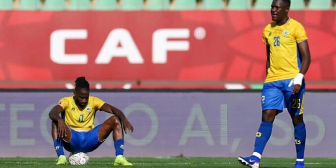 Joueurs de l'équipe nationale de football du Gabon sur le terrain