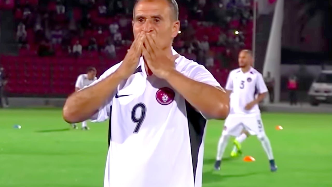 Portrait d'Ahmed Faras, figure emblématique du football marocain et héros de la CAN 1976.