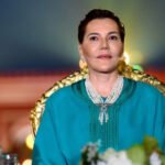 SAR la Princesse Lalla Hasnaa présidant le dîner de Gala diplomatique annuel de bienfaisance à Rabat, entourée de dignitaires.