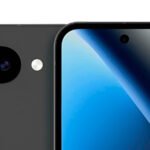 Première image officielle du Google Pixel 10a en coloris Obsidian, montrant son écran aux bordures épaisses et son double capteur photo.