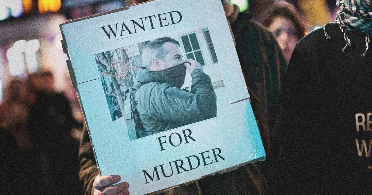 Conflicting Testimonies and Fatal Encounters: Scrutiny Mounts on ICE Agent Jonathan Ross 3 Courtroom sketch depicting an FBI agent testifying, with an ICE agent in the background.