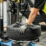 Usine de production de pneus moderne au Maroc, symbolisant l'investissement chinois dans l'industrie pneumatique.