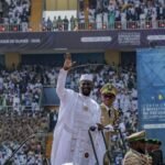 Guinée : L'Investiture Solennelle de Mamadi Doumbouya Marque un Tournant Politique 6 Le Général Mamadi Doumbouya lors de sa cérémonie d'investiture présidentielle à Conakry.