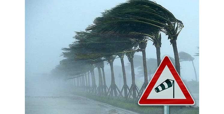 Le Maroc face à une tempête hivernale majeure : Pluies diluviennes, neige et vents violents attendus 3 Carte météorologique du Maroc avec des symboles de pluie, neige et vent