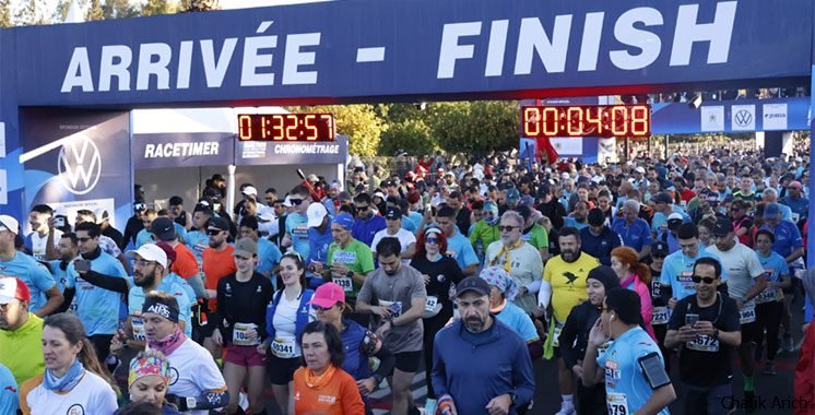 Les athlètes marocains dominent la 36è édition du Marathon International de Marrakech 3 Les athlètes marocains triomphent au Marathon International de Marrakech, avec un nouveau record féminin et une domination éclatante sur toutes les épreuves.