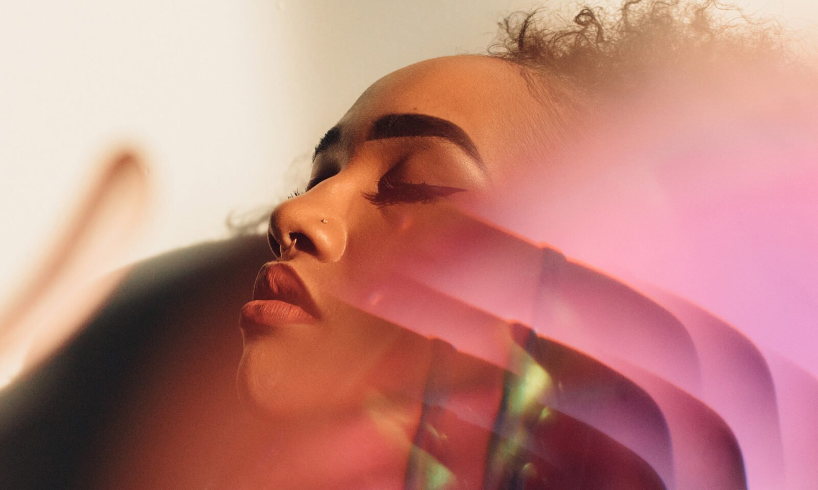 Microscopic view of healthy cells, representing the biological processes of longevity and anti-aging