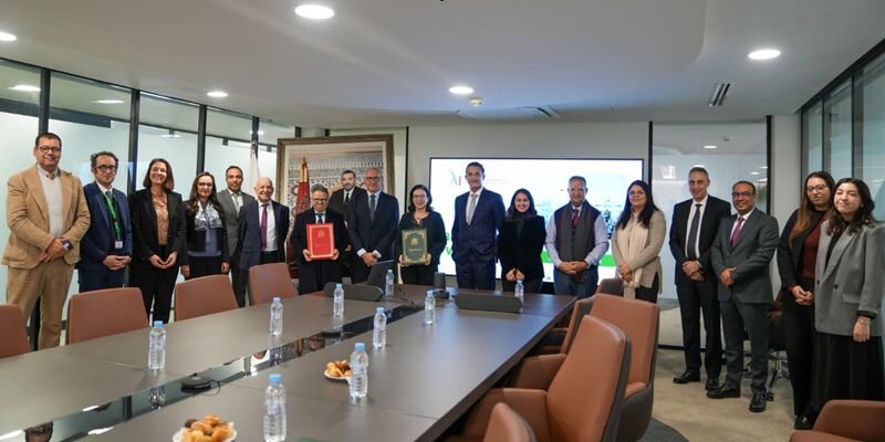 Morocco's Health Horizon: Mohammed VI Foundation and GSK Maroc Forge Landmark Alliance 3 Representatives from Mohammed VI Foundation for Science and Health and GSK Maroc signing a strategic partnership agreement in Rabat, symbolizing collaboration for healthcare advancement.