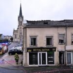 Neuves-Maisons : L'Incendie Mortel Révèle la Brutalité Aveugle du Narcotrafic 6 Vue de la maison dévastée par un incendie criminel à Neuves-Maisons, près de Nancy, où cinq personnes ont perdu la vie, le 30 novembre 2025.