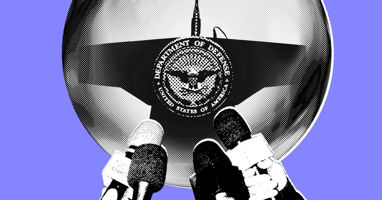 The Pentagon's New Press Corps: A Venezuela Test and the Erosion of Journalism 3 Social media influencers attending a press briefing, representing the Pentagon's new media strategy.